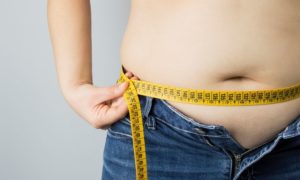 Read more about the article השמנת יתר ובריחת שתן: טיפים לשמירה על משקל בריא